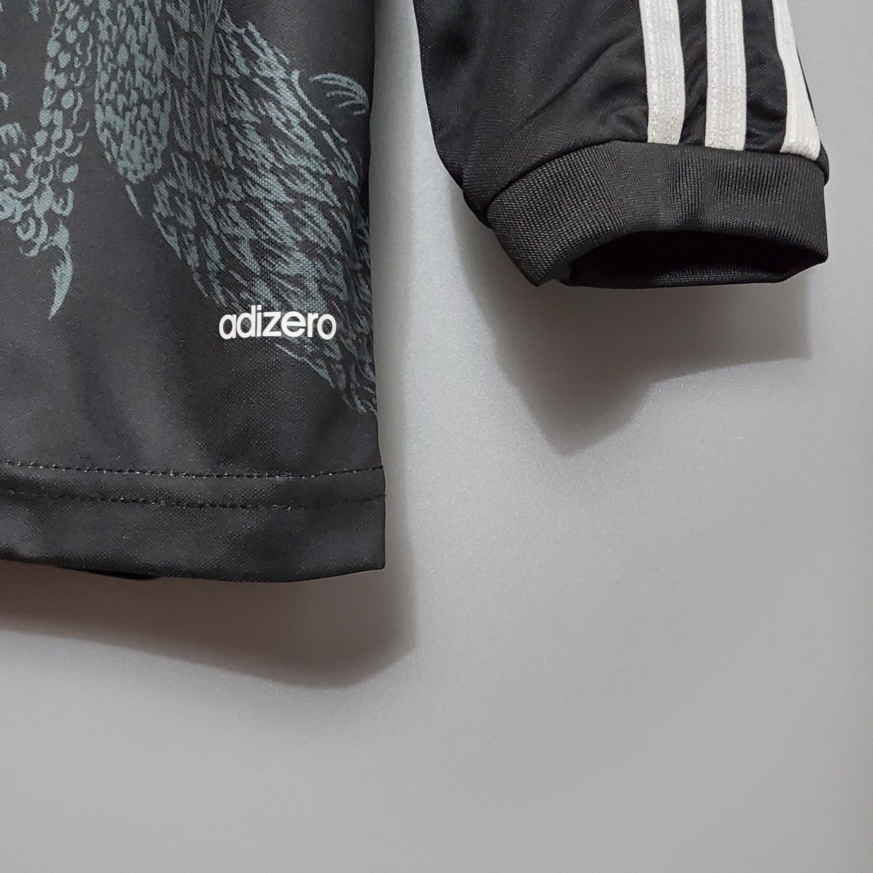 Camisa Real Madrid III 14/15 - Versão (Retrô) Manga Comprida