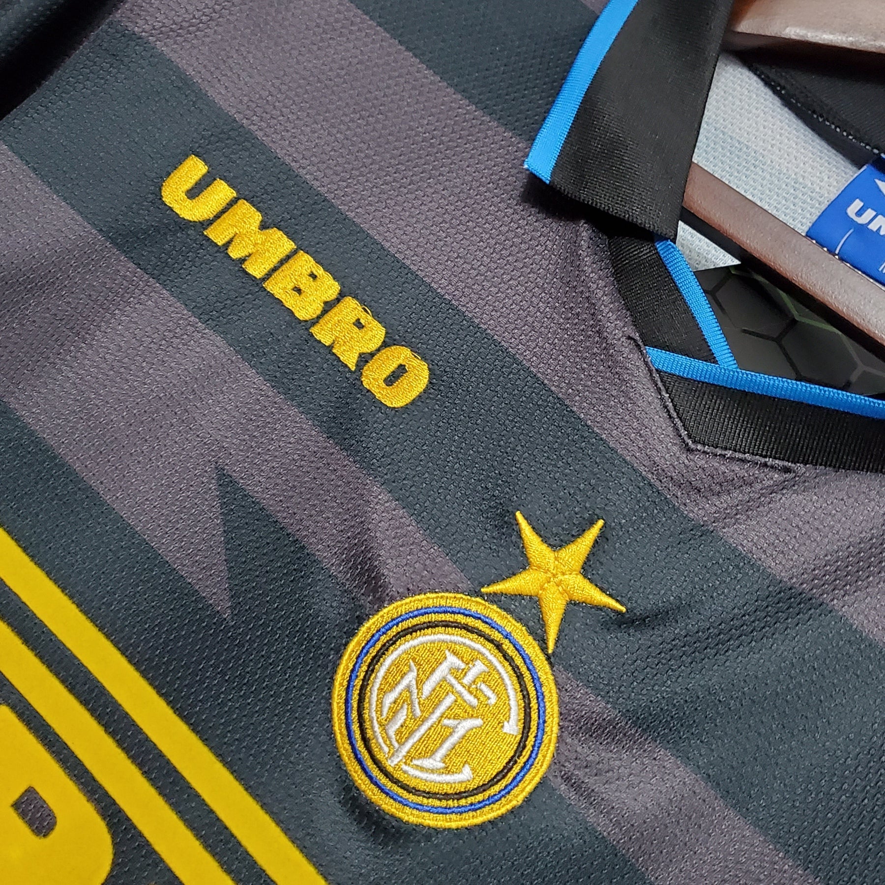 Camisa Inter de Milão Reserva 97/98 - Versão (Retrô)
