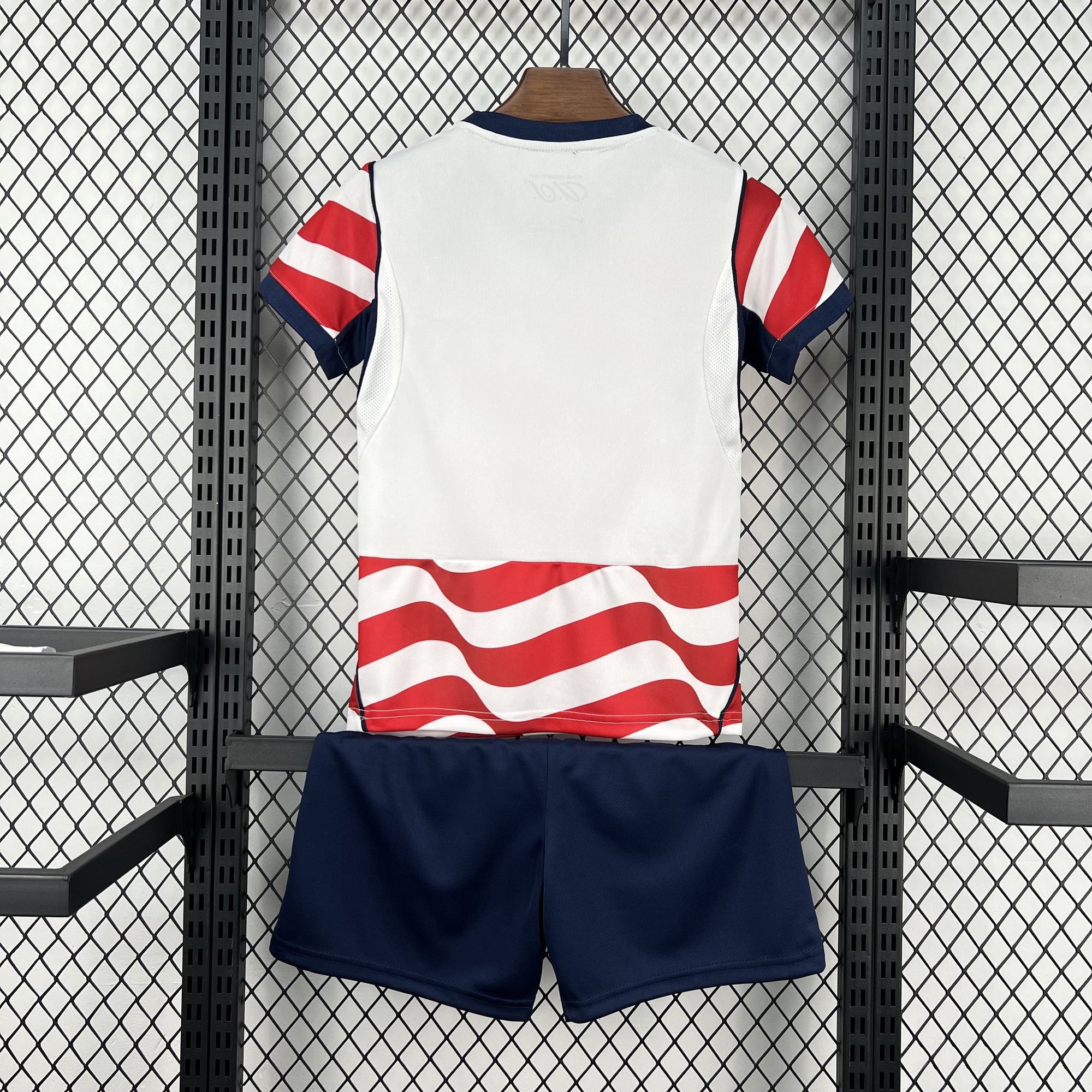 Kit Infantil Estados Unidos 2026 Home