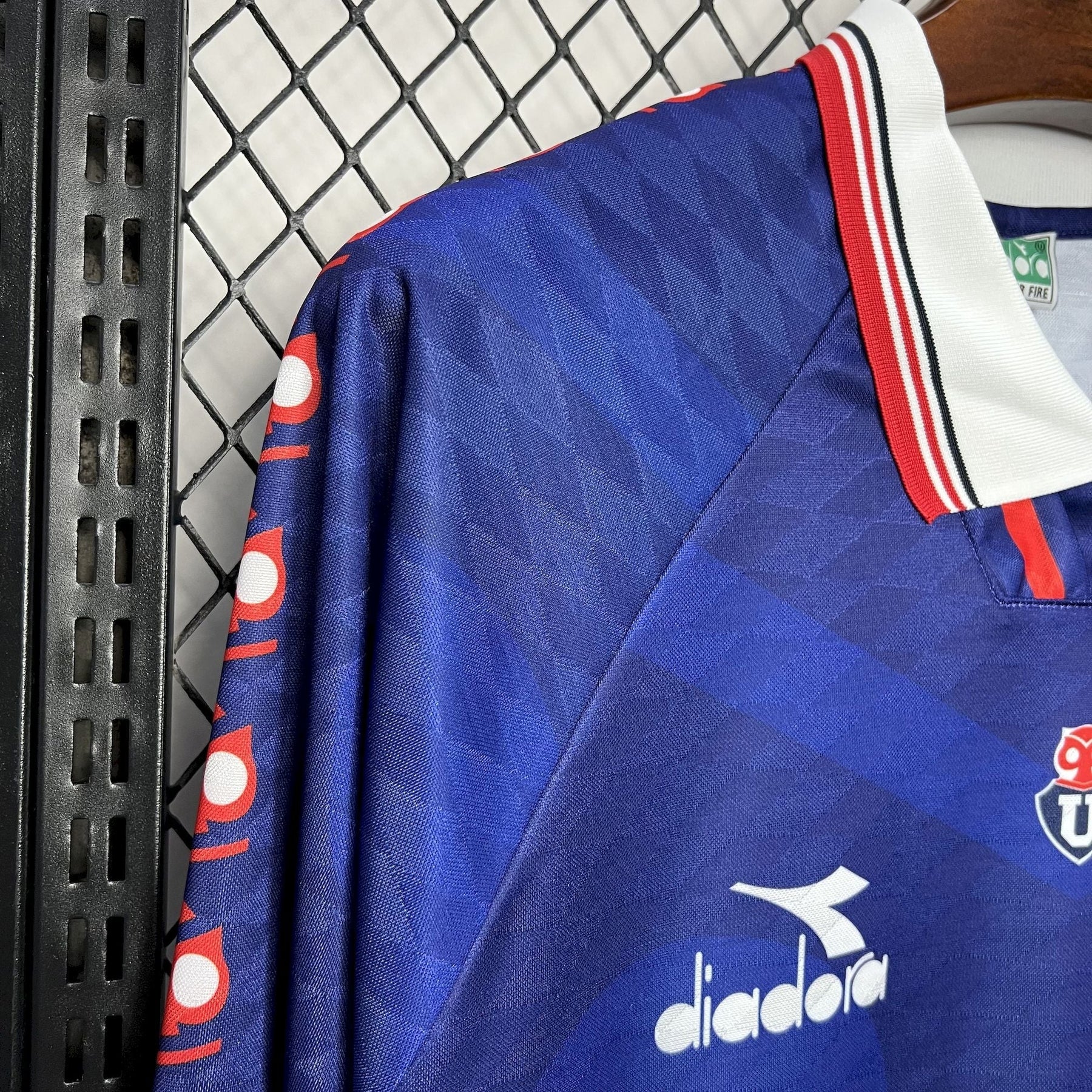 Camisa Universidad de Chile Titular 1996 - Versão (Retrô) Manga Comprida