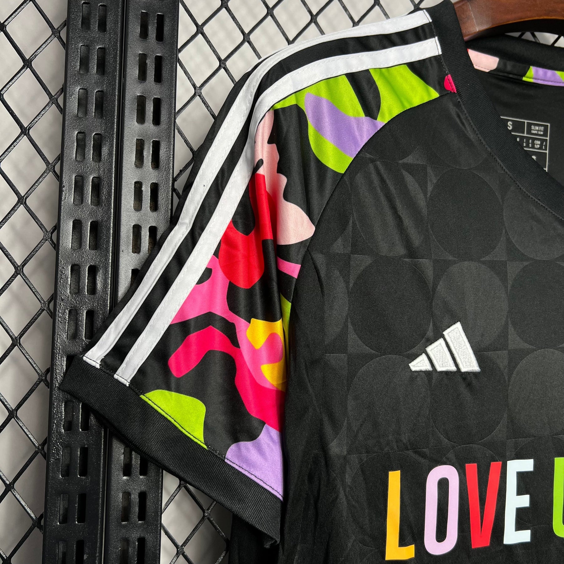 Camisa Real Madrid Treino 24/25 - Adidas (Torcedor) Masculina
