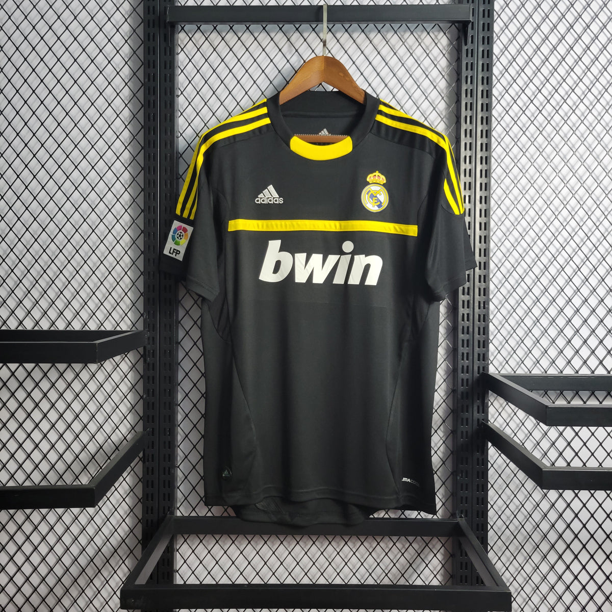 Camisa Real Madrid Goleiro Preta 11/12 - Versão (Retrô)