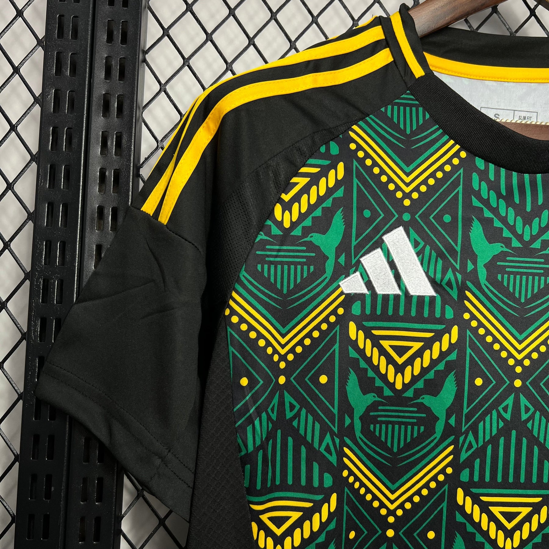 Camisa Jamaica Away 24/25 - Versão (Torcedor) Masculina