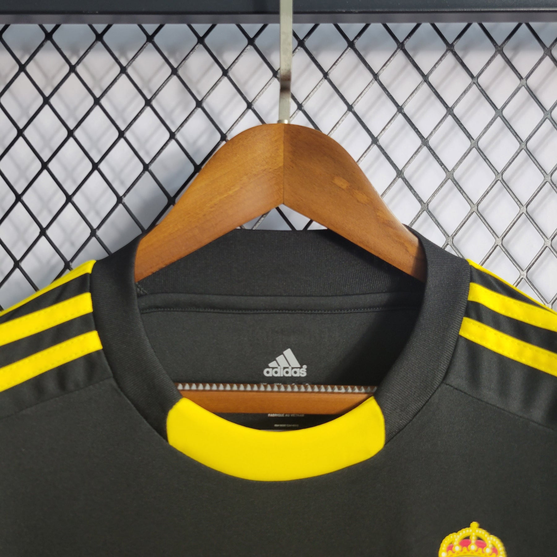 Camisa Real Madrid Goleiro Preta 11/12 - Versão (Retrô)