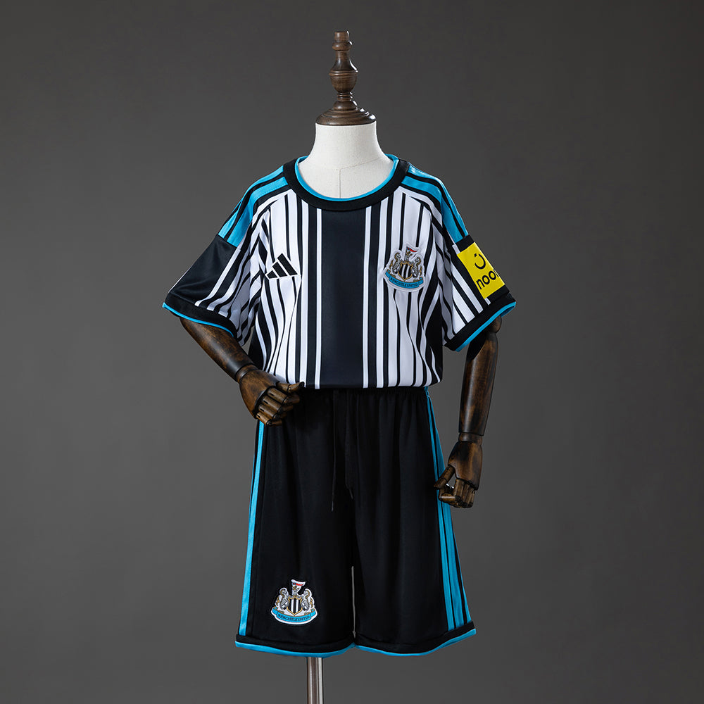 Kit Infantil Newcastle 26/27 Home