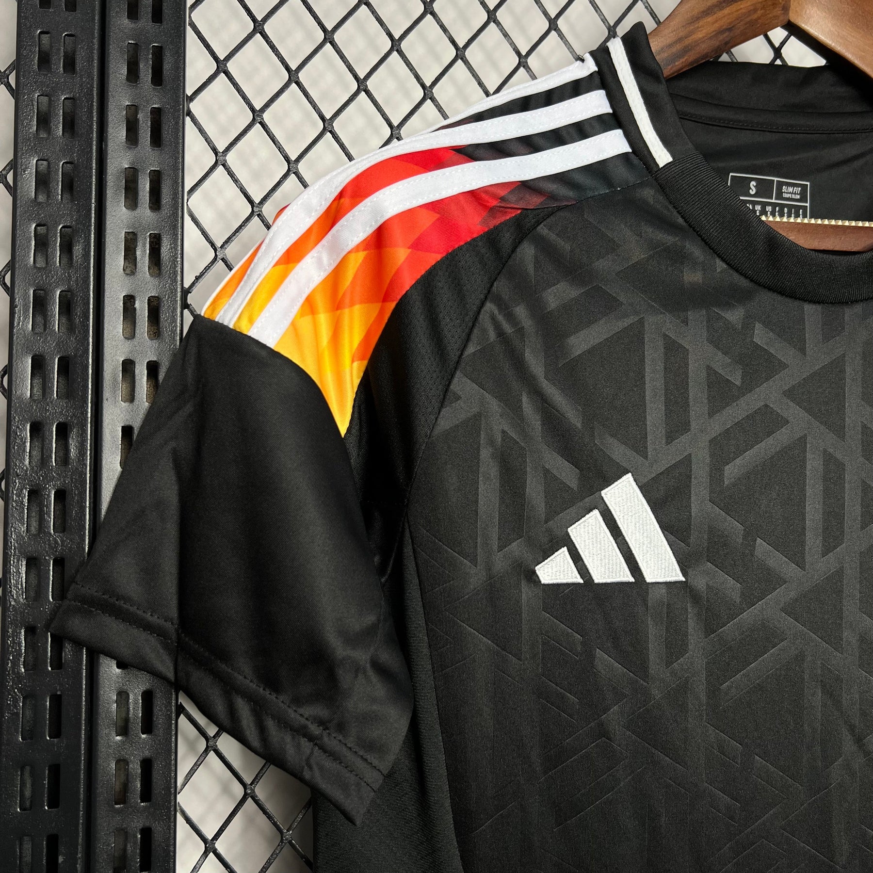 Camisa Alemanha Pré-Jogo 24/25 - Adidas (Torcedor) Masculina