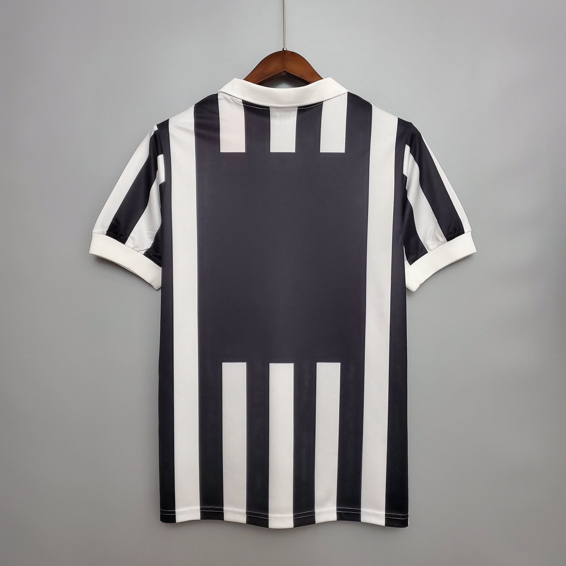 Camisa Juventus Titular 84/85 - Versão (Retrô)