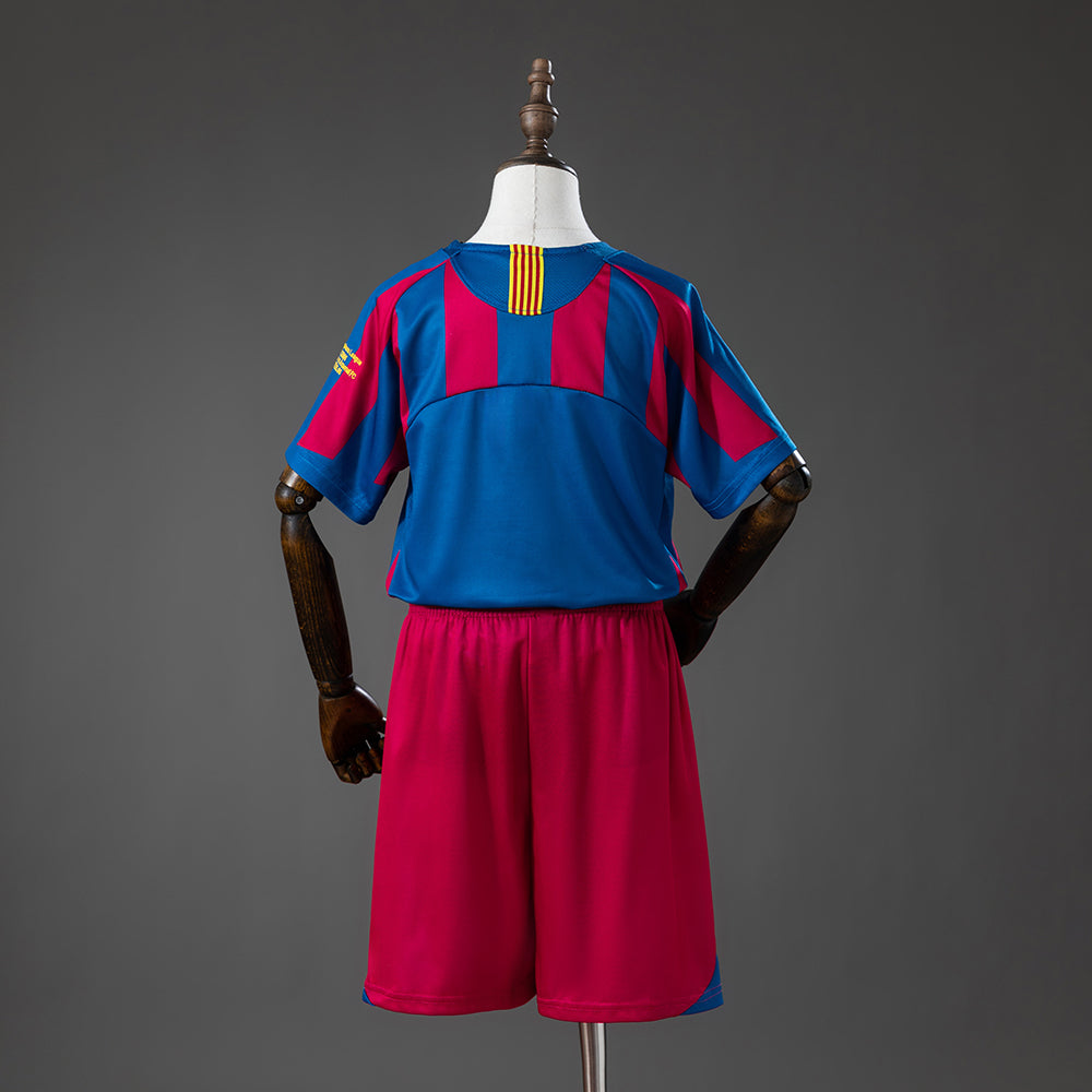 Kit Infantil Barcelona 05/06 Home (Retrô)