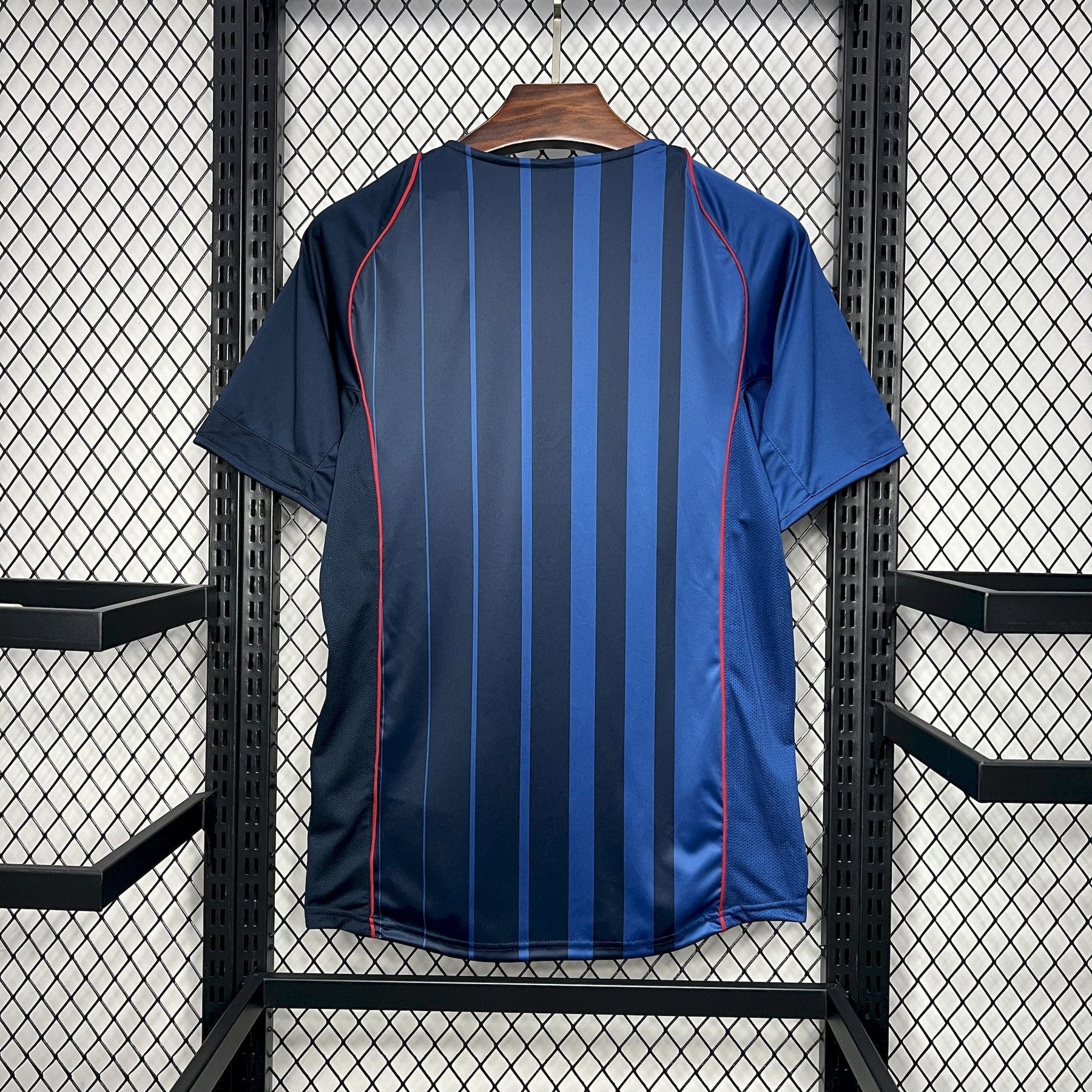 Camisa Barcelona Reserva 04/05 - Versão (Retrô)