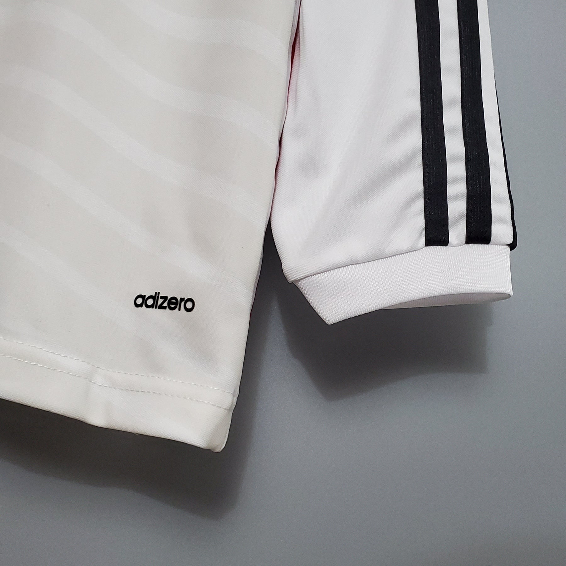 Camisa Real Madrid Titular 14/15 - Versão (Retrô) Manga Comprida