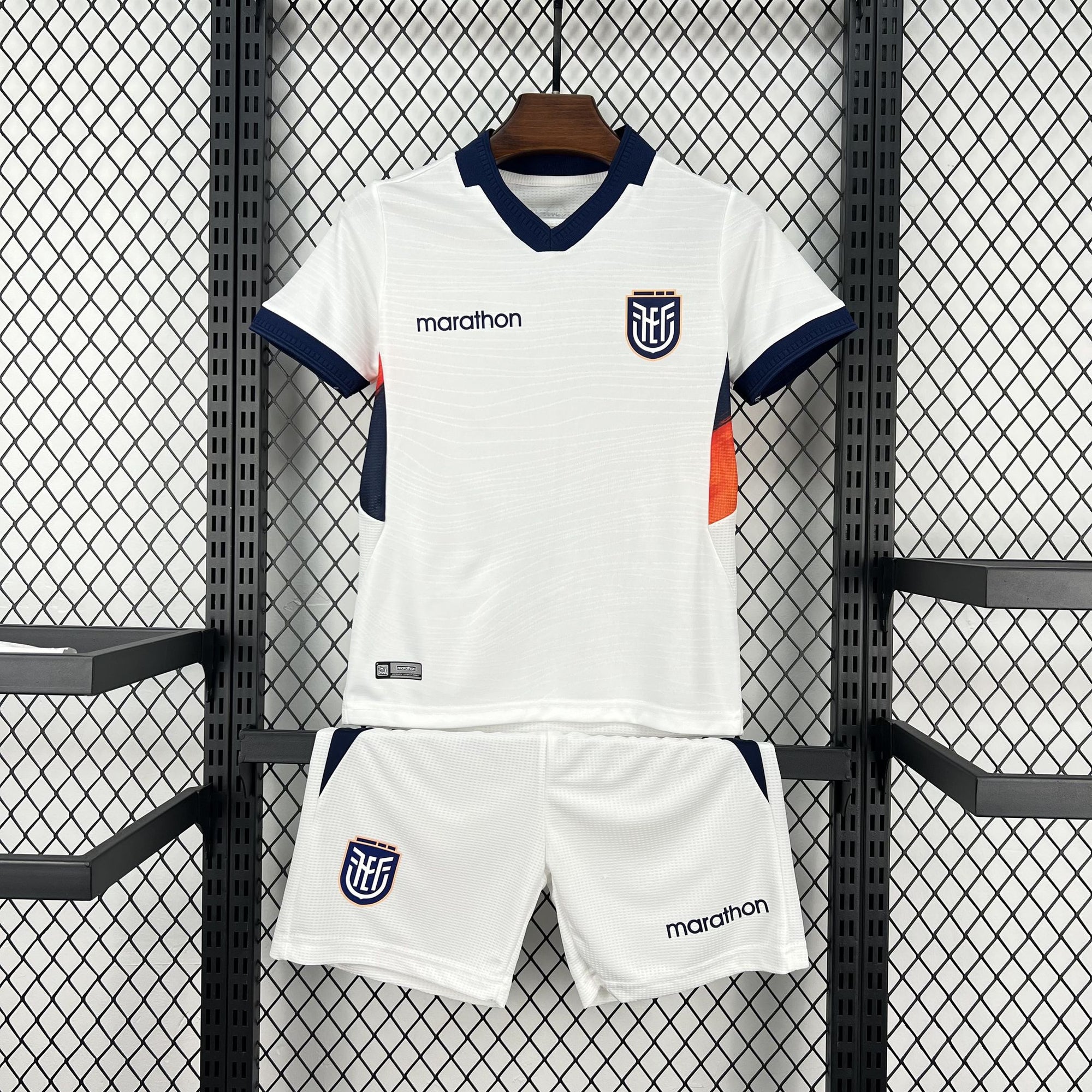 Kit Infantil Equador 2026 Third