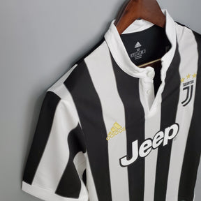 Camisa Juventus Titular 17/18 - Versão (Retrô)