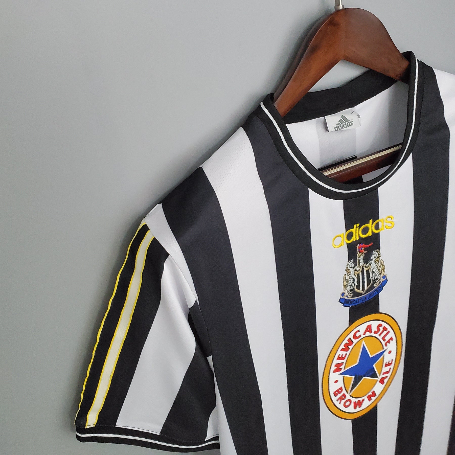 Camisa Newcastle Titular 97/99 - Versão (Retrô)