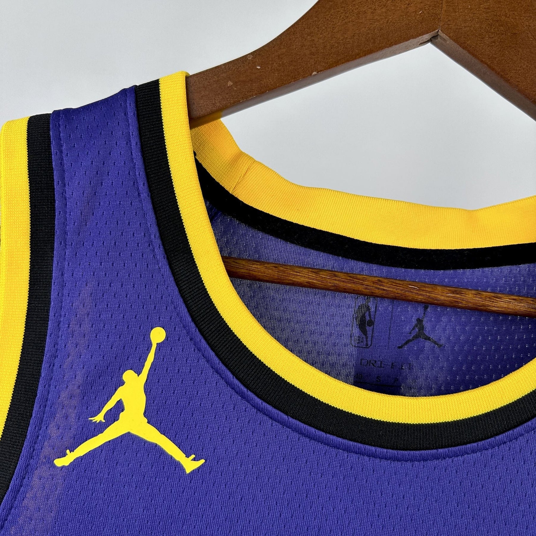 Camisa NBA Lakers #77 Doncic Statement Edition - 23/24