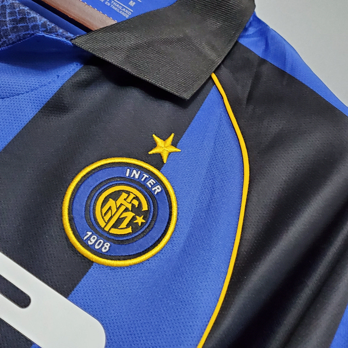 Camisa Inter de Milão Titular 01/02 - Versão (Retrô)