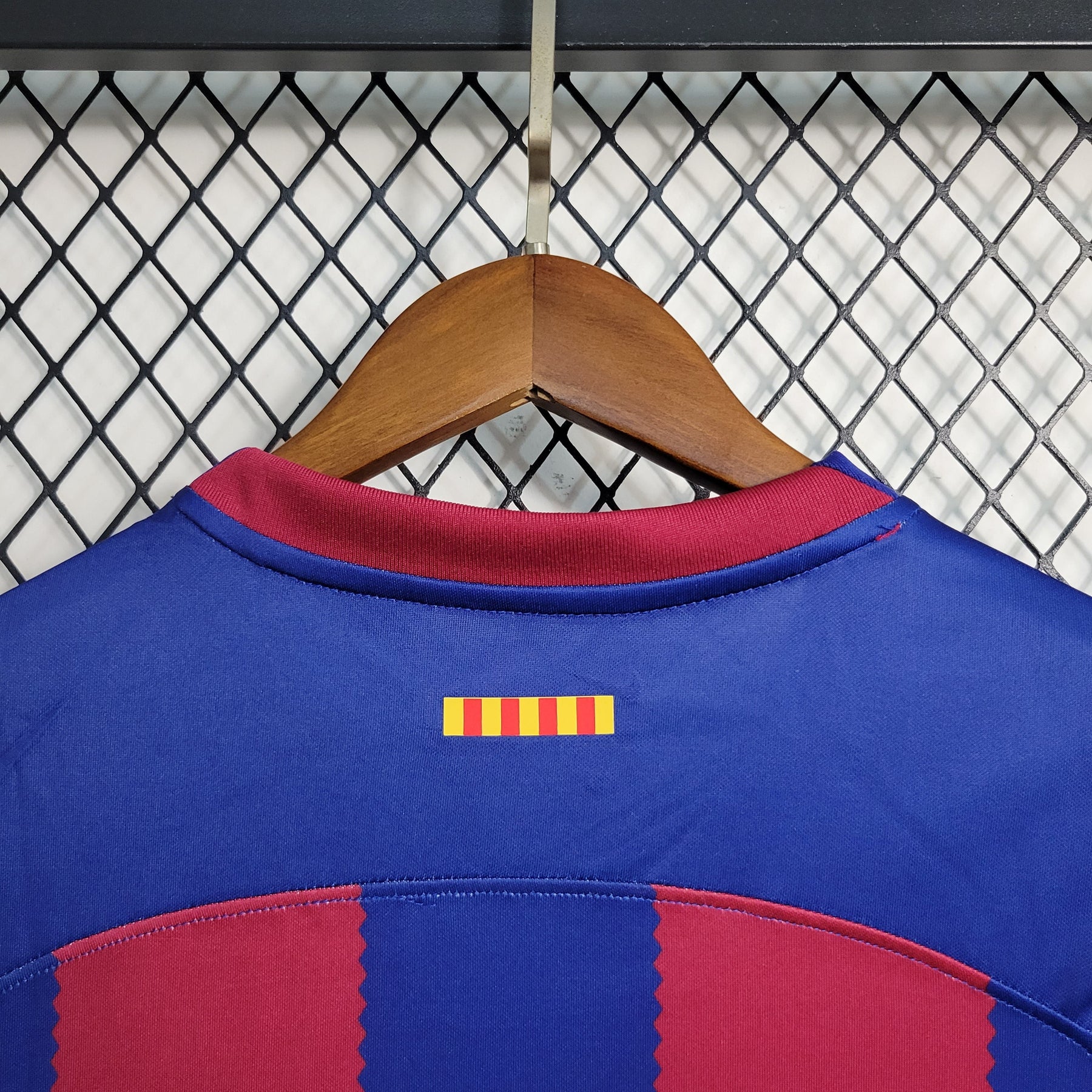 Camisa Barcelona Home 23/24 - Nike (Feminina)