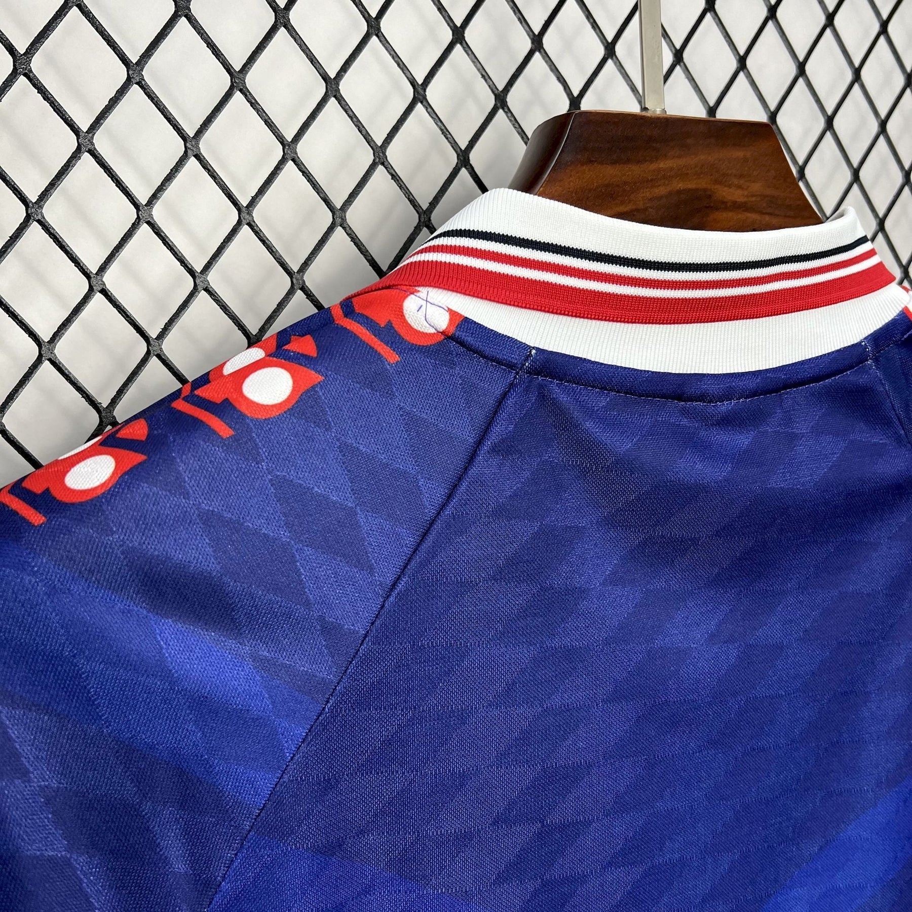 Camisa Universidad de Chile Titular 1996 - Versão (Retrô) Manga Comprida