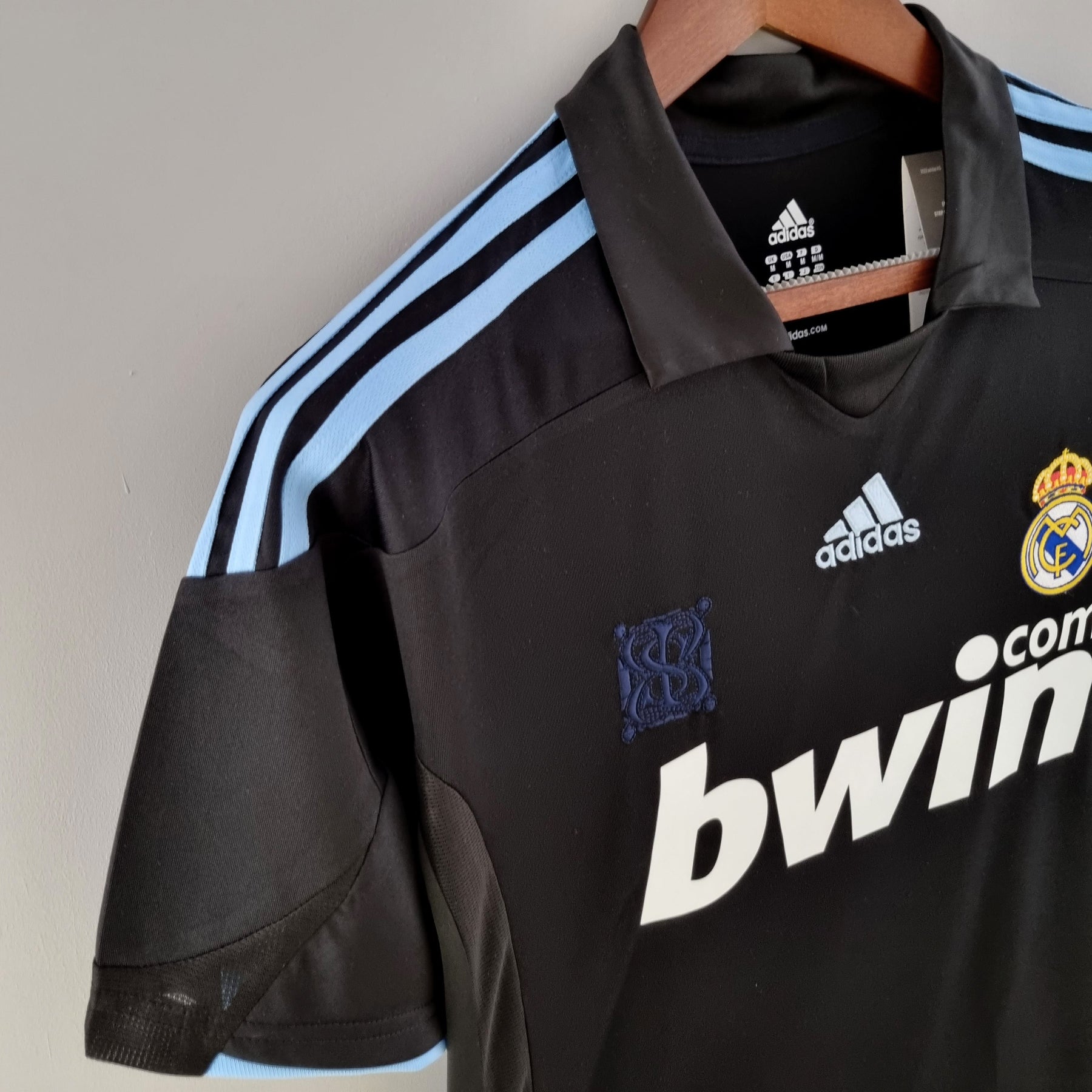 Camisa Real Madrid Reserva 09/10 - Versão (Retrô)