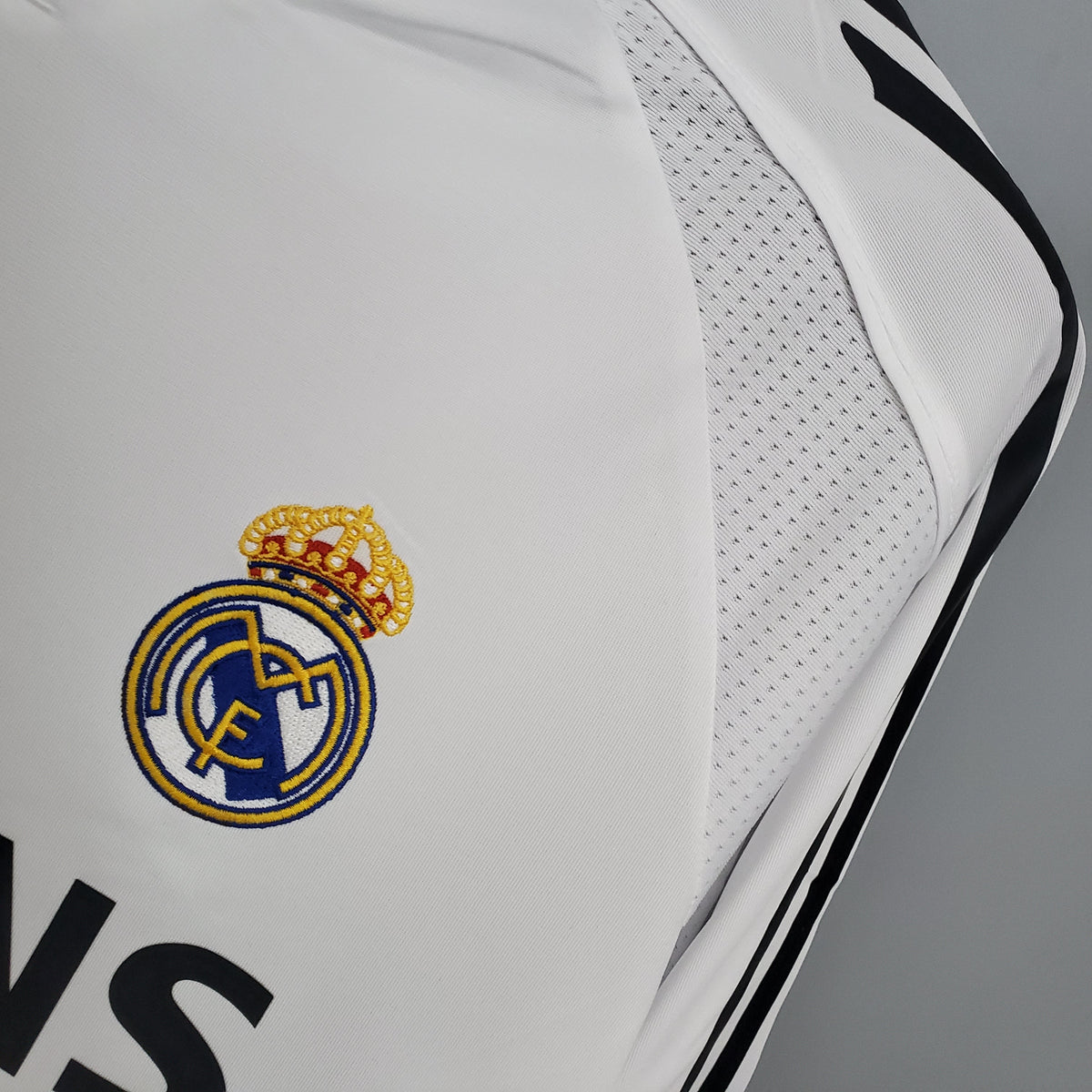 Camisa Real Madrid Titular 05/06 - Versão (Retrô) Manga Comprida
