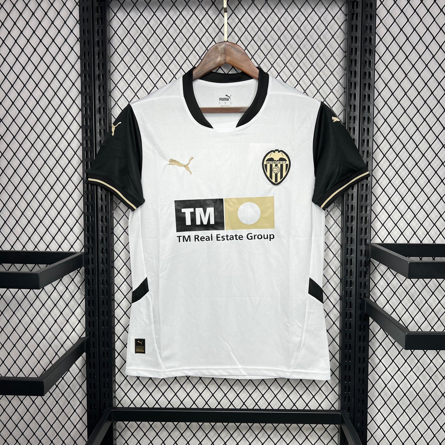 Camisa Valencia Home 24/25 - Versão (Torcedor) Masculina