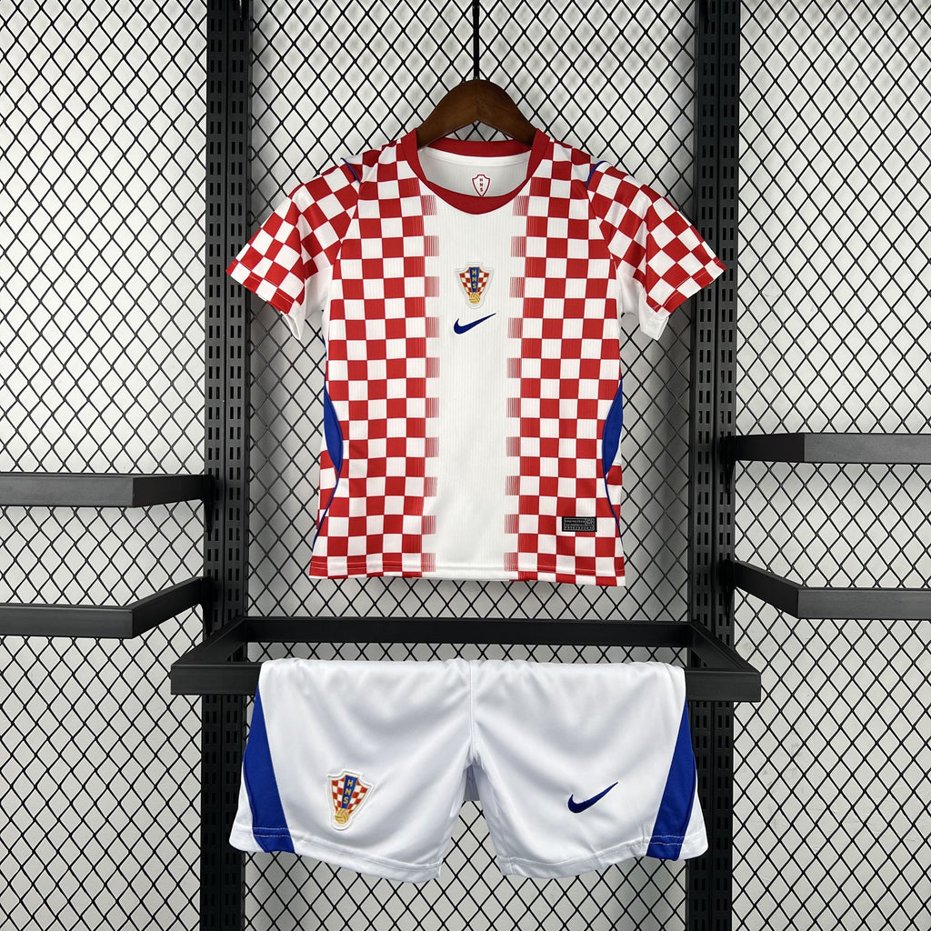Kit Infantil Croácia 2026 Home