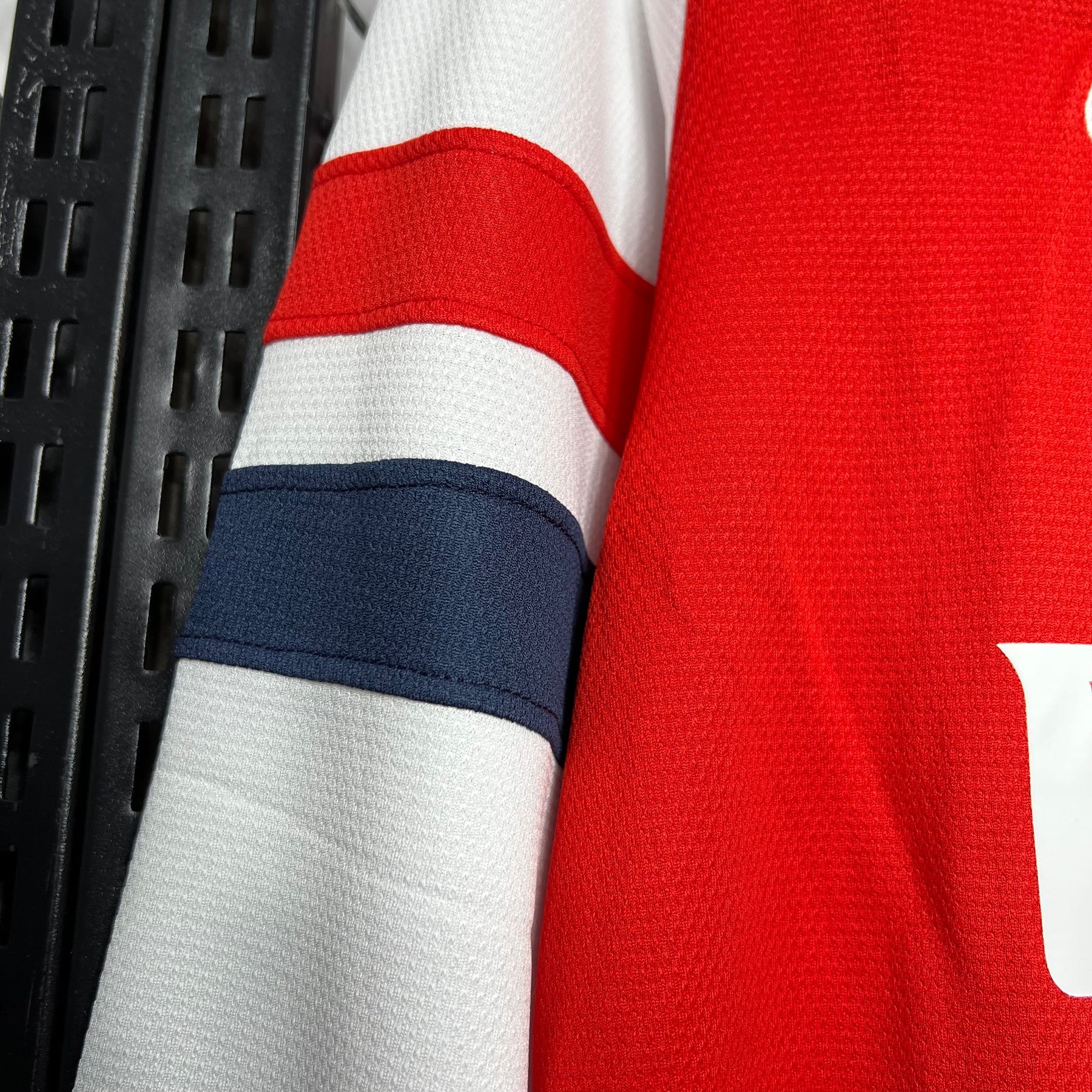 Camisa Arsenal Titular 12/13 - Versão (Retrô) Manga Comprida