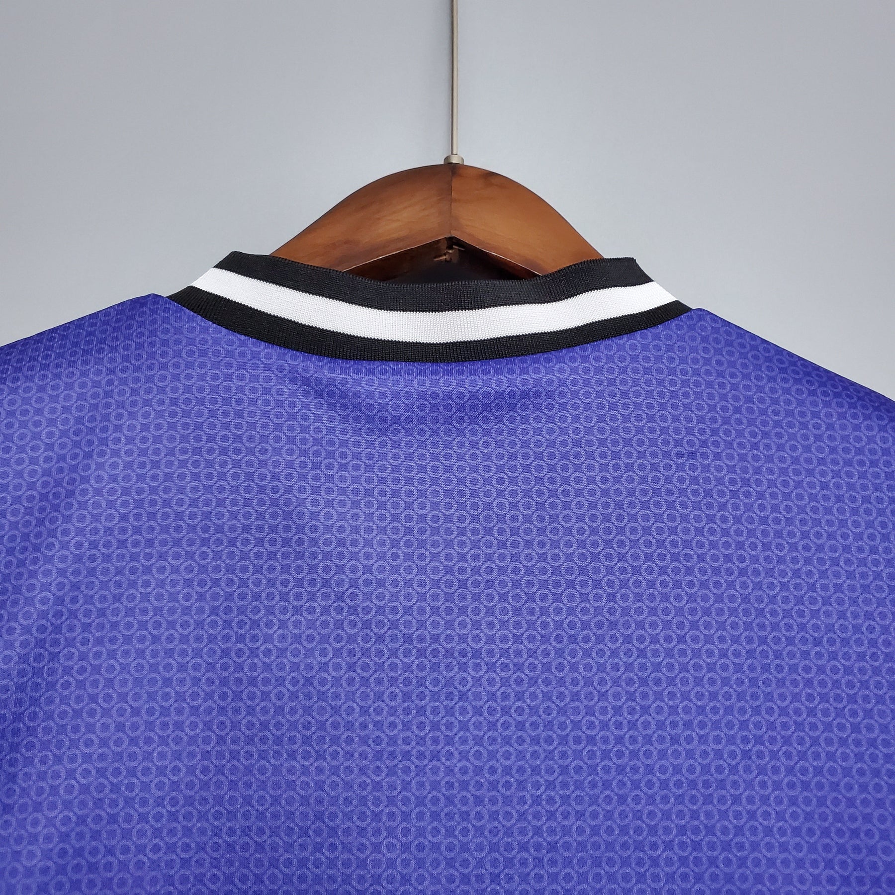 Camisa Real Madrid Reserva 97/98 - Versão (Retrô)