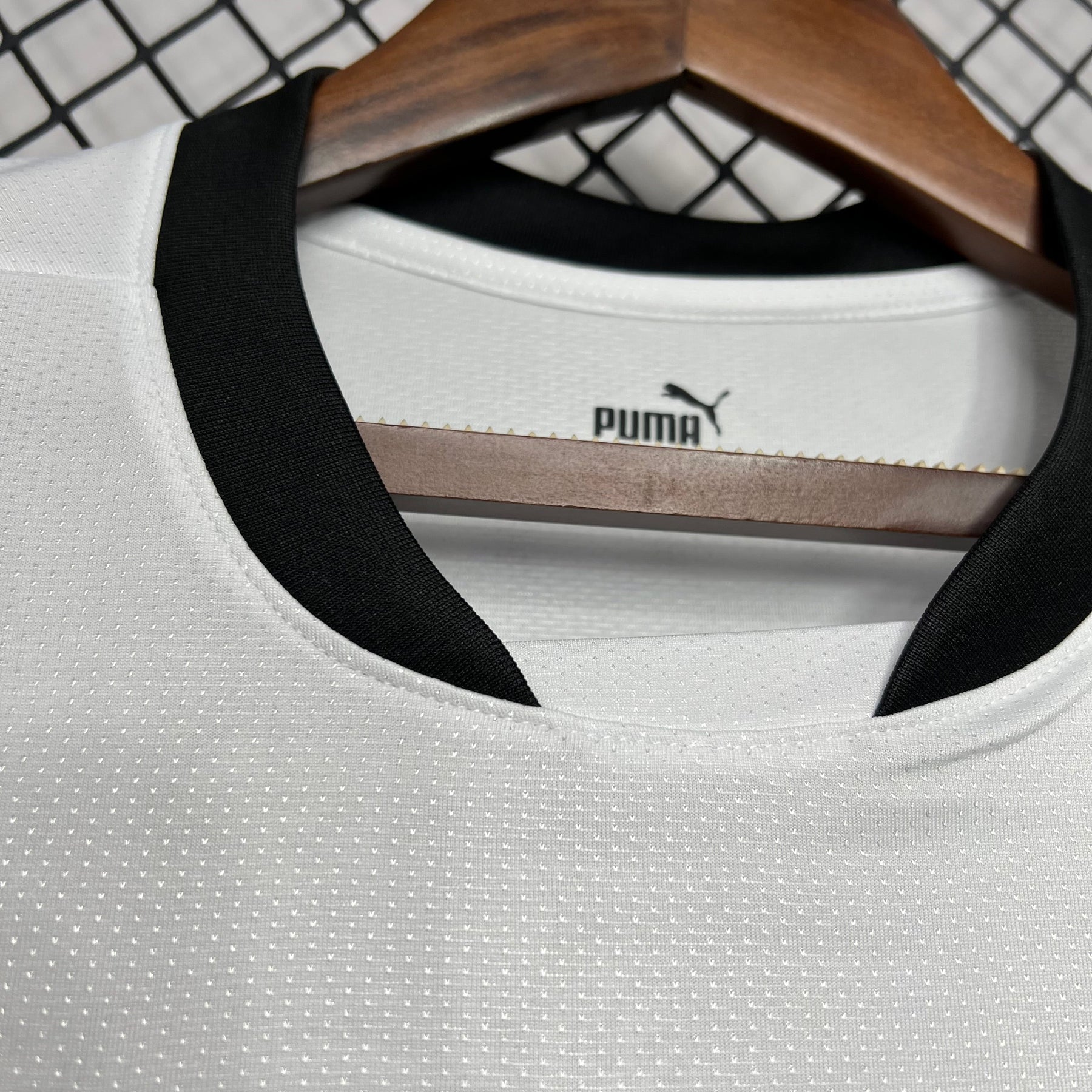 Camisa Valencia Home 24/25 - Versão (Torcedor) Masculina