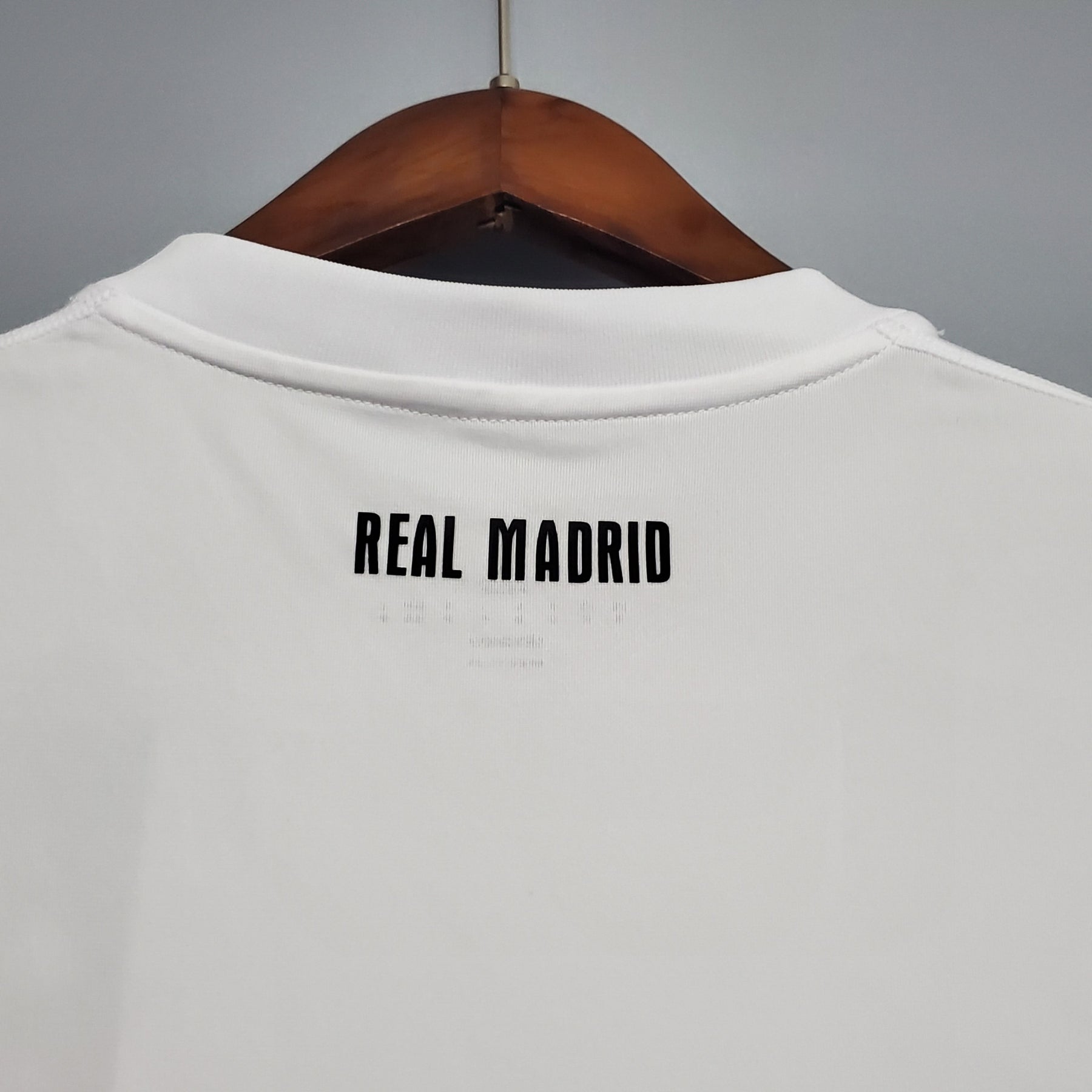 Camisa Real Madrid Titular 10/11 - Versão (Retrô)