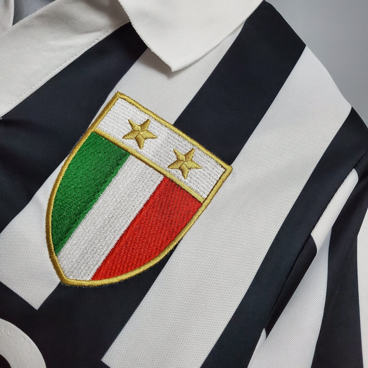 Camisa Juventus Titular 84/85 - Versão (Retrô)