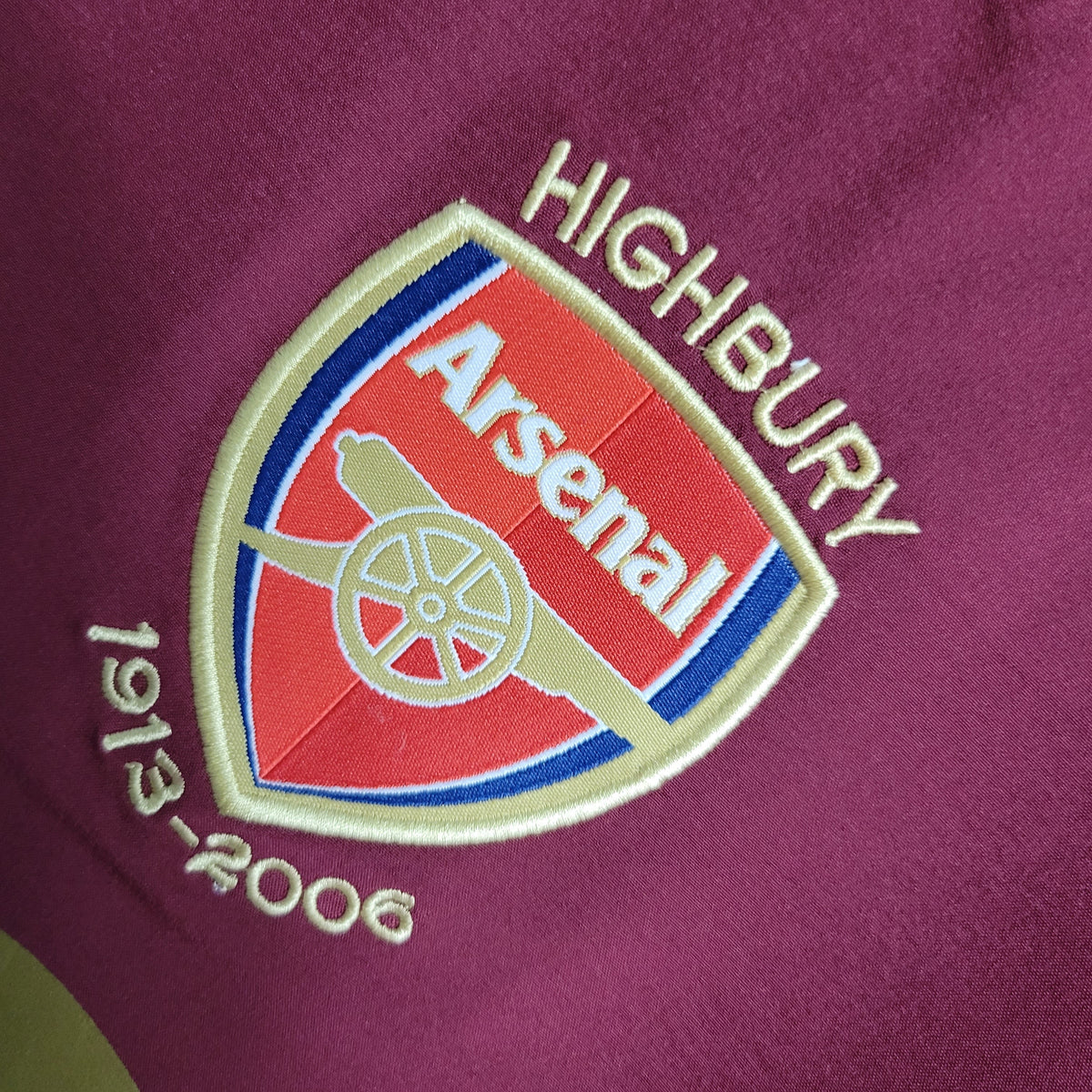 Camisa Arsenal Titular 05/06 - Versão (Retrô)