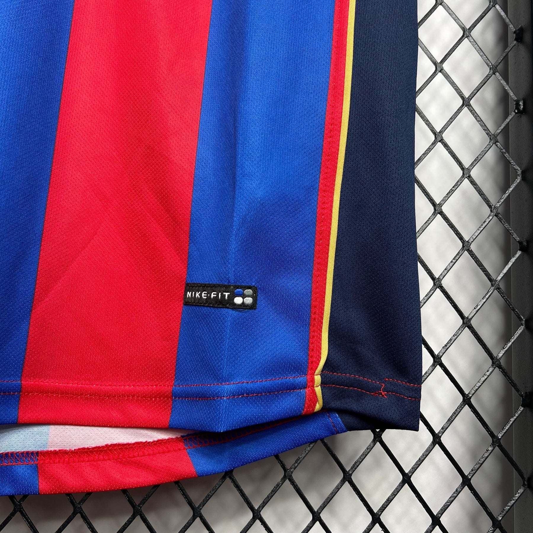 Camisa Barcelona Titular 01/02 - Versão (Retrô)