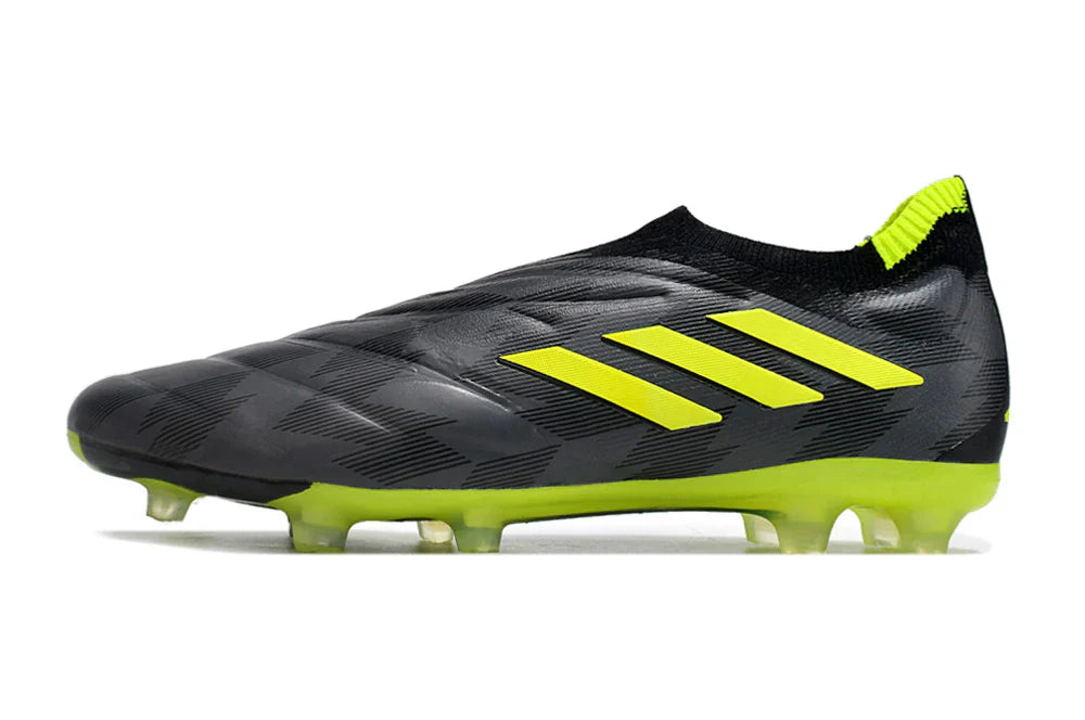 Chuteira Adidas Copa Pure+ FG (Preta)