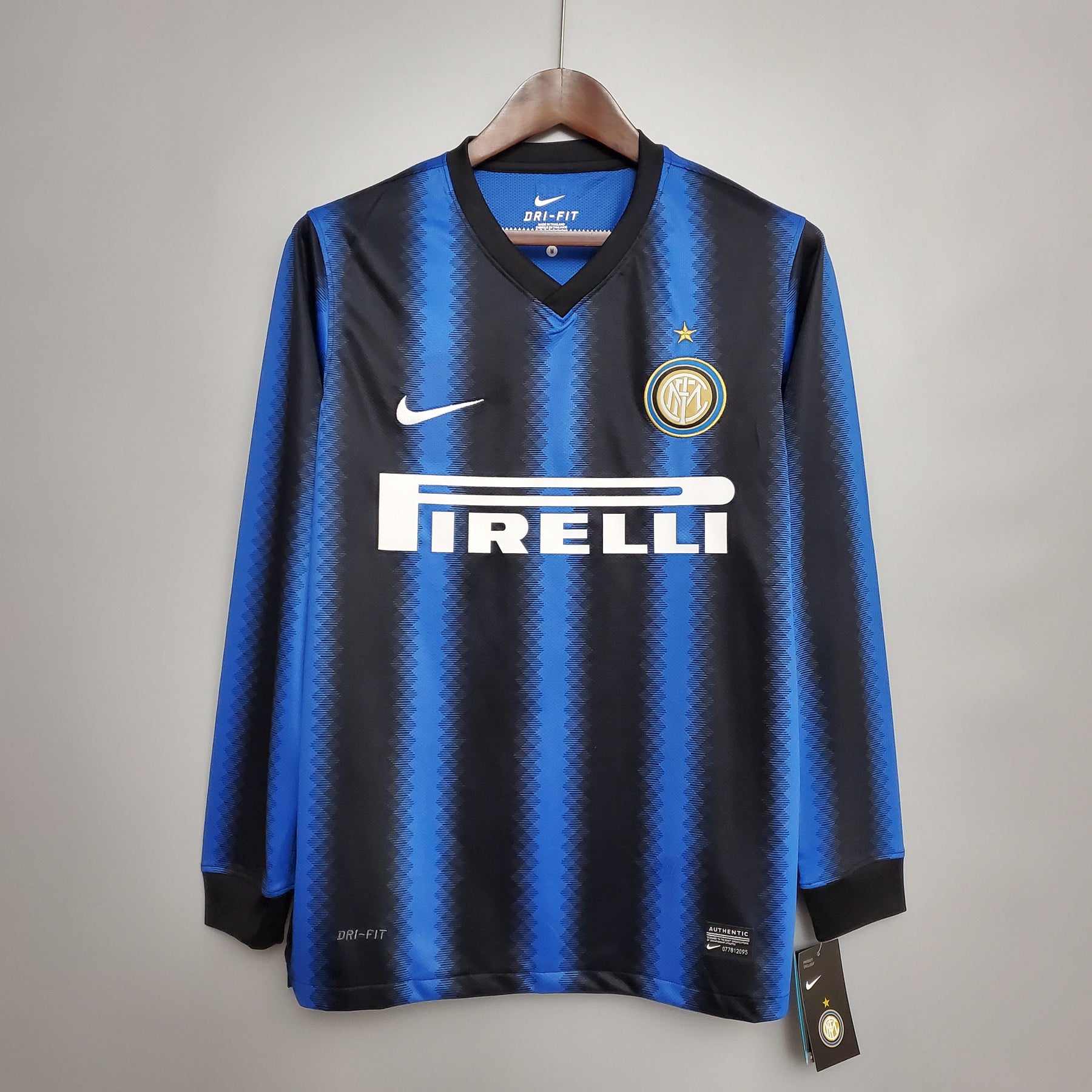 Camisa Inter de Milão Titular 10/11 - Versão (Retrô) Manga Comprida