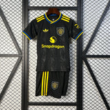 Kit Infantil Manchester United 25/26 Third