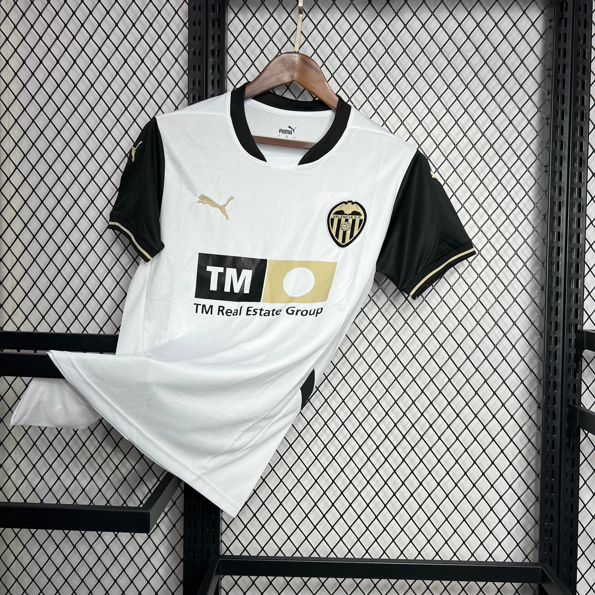 Camisa Valencia Home 24/25 - Versão (Torcedor) Masculina