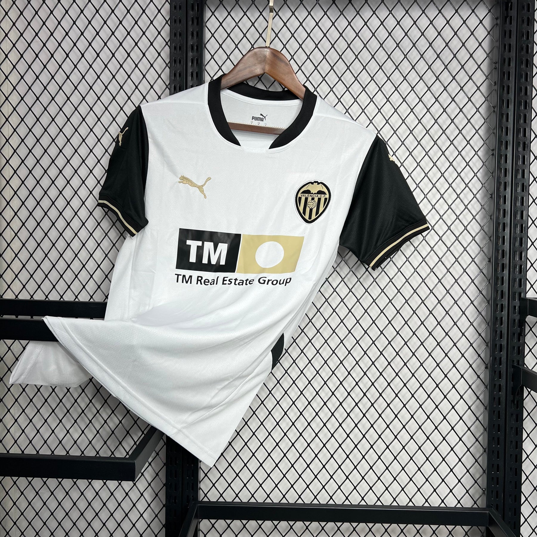 Camisa Valencia Home 24/25 - Versão (Torcedor) Masculina