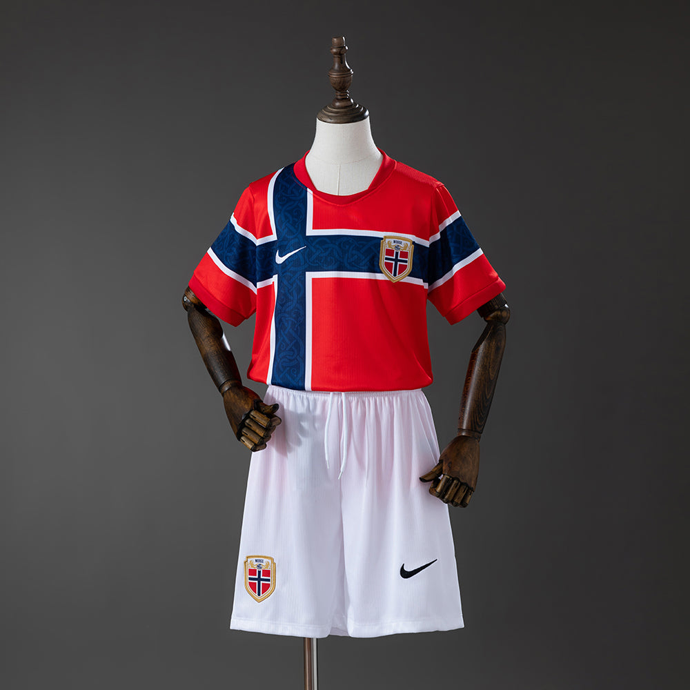Kit Infantil Noruega 2026 Home