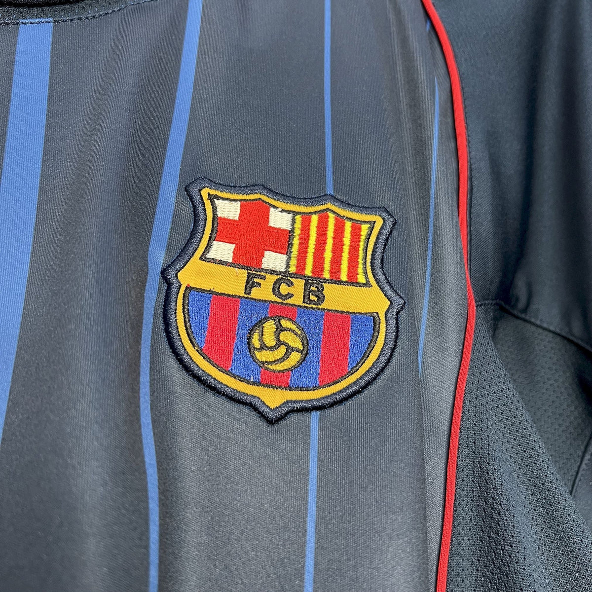 Camisa Barcelona Reserva 04/05 - Versão (Retrô)