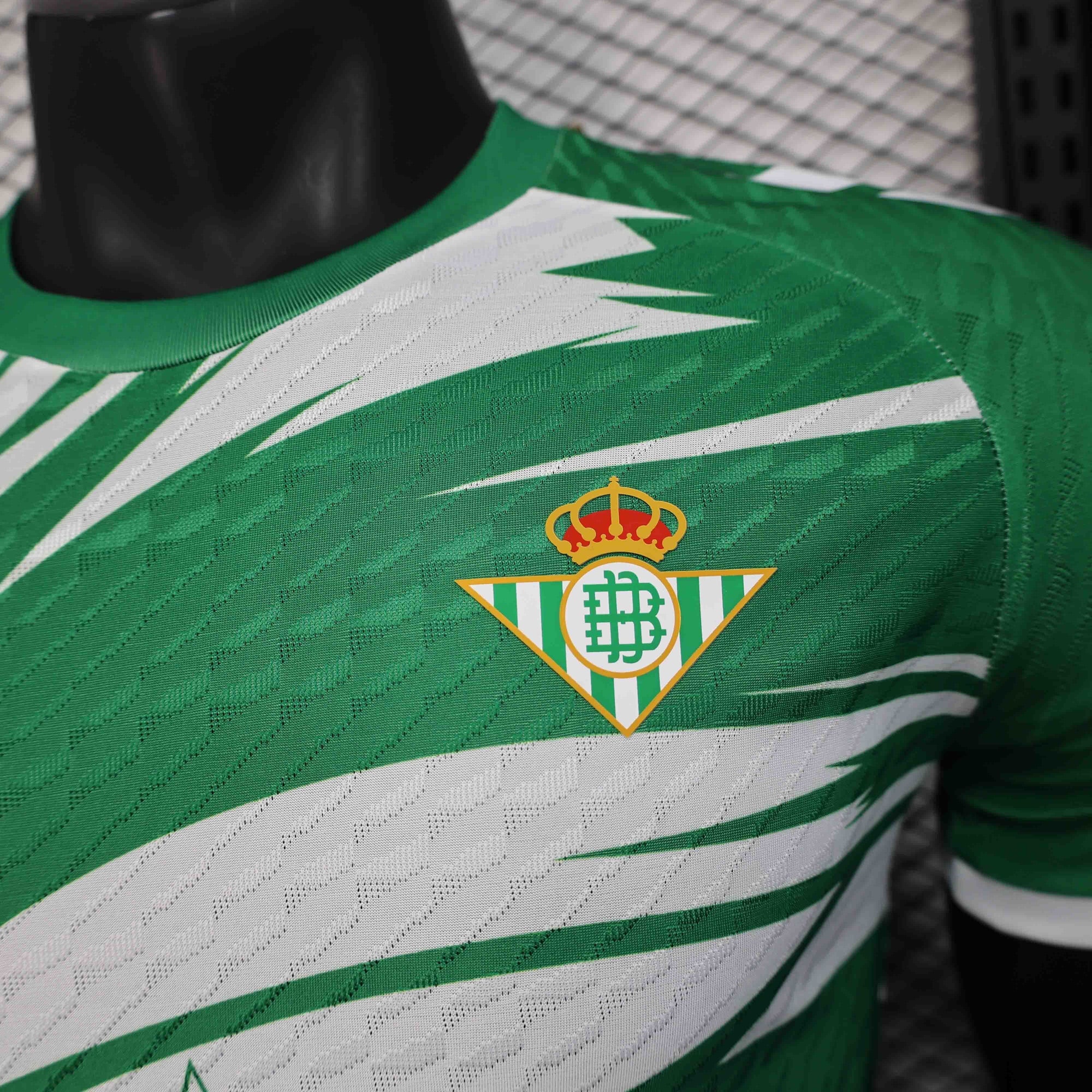 Camisa Real Betis 24/25 Pré-Jogo (Naruto) - (Jogador)