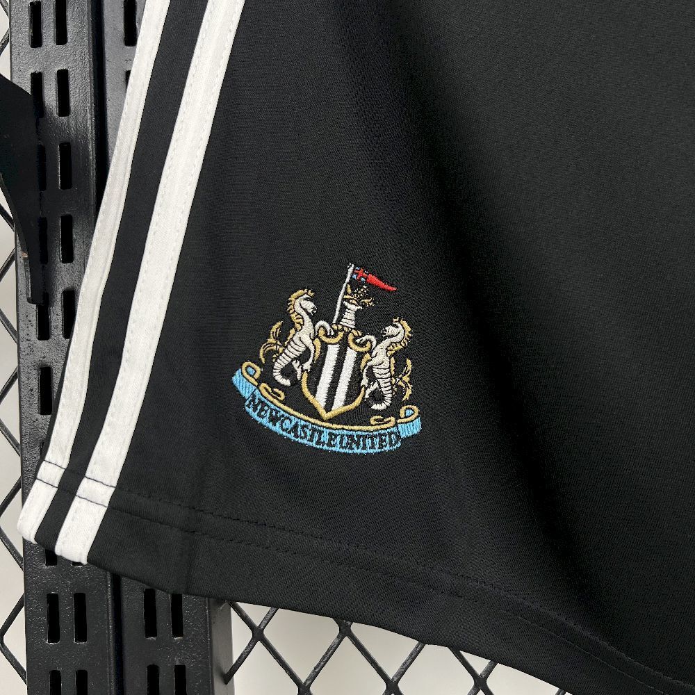 Shorts Newcastle 25/26 Home - (Torcedor)