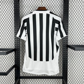 Camisa Juventus Home 02/03 - Versão (Retrô)