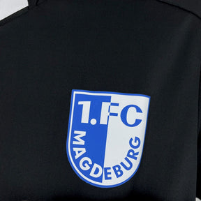 Camisa FC Magdeburg Black Edição-Comemorativa 24/25 - (Torcedor) Masculina