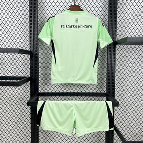 Kit Infantil Bayern de Munique 25/26 Goleiro Home