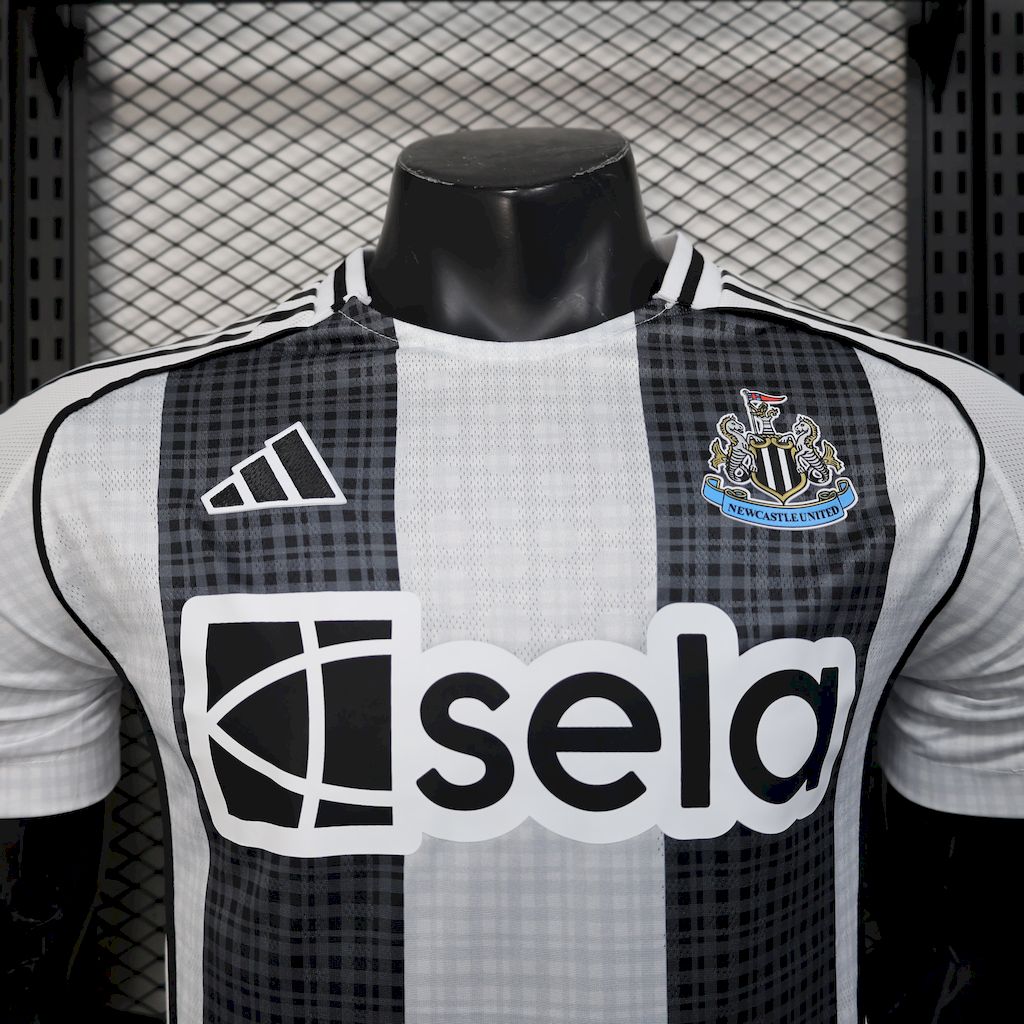 Camisa Newcastle Home Adidas 25/26 - Versão (Jogador)
