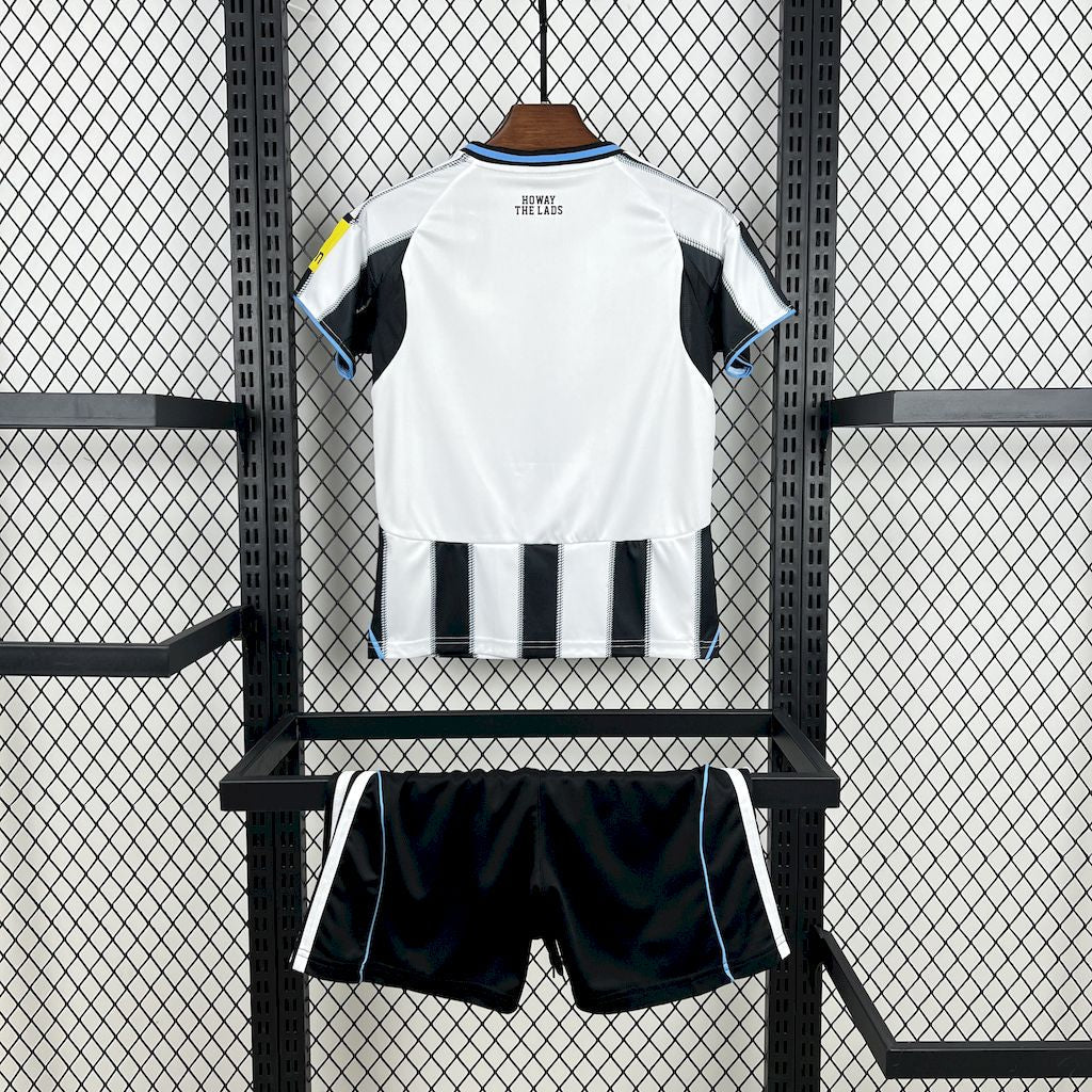 Kit Infantil Newcastle 25/26 Home