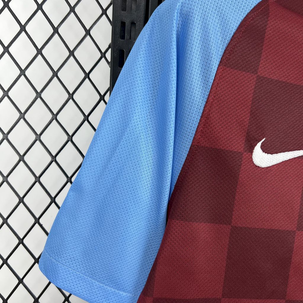 Camisa Aston Villa Home 11/12 - Versão (Retrô)