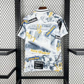 Camisa Real Madrid Glory Graffiti Board 25/26 - (Torcedor) Masculina