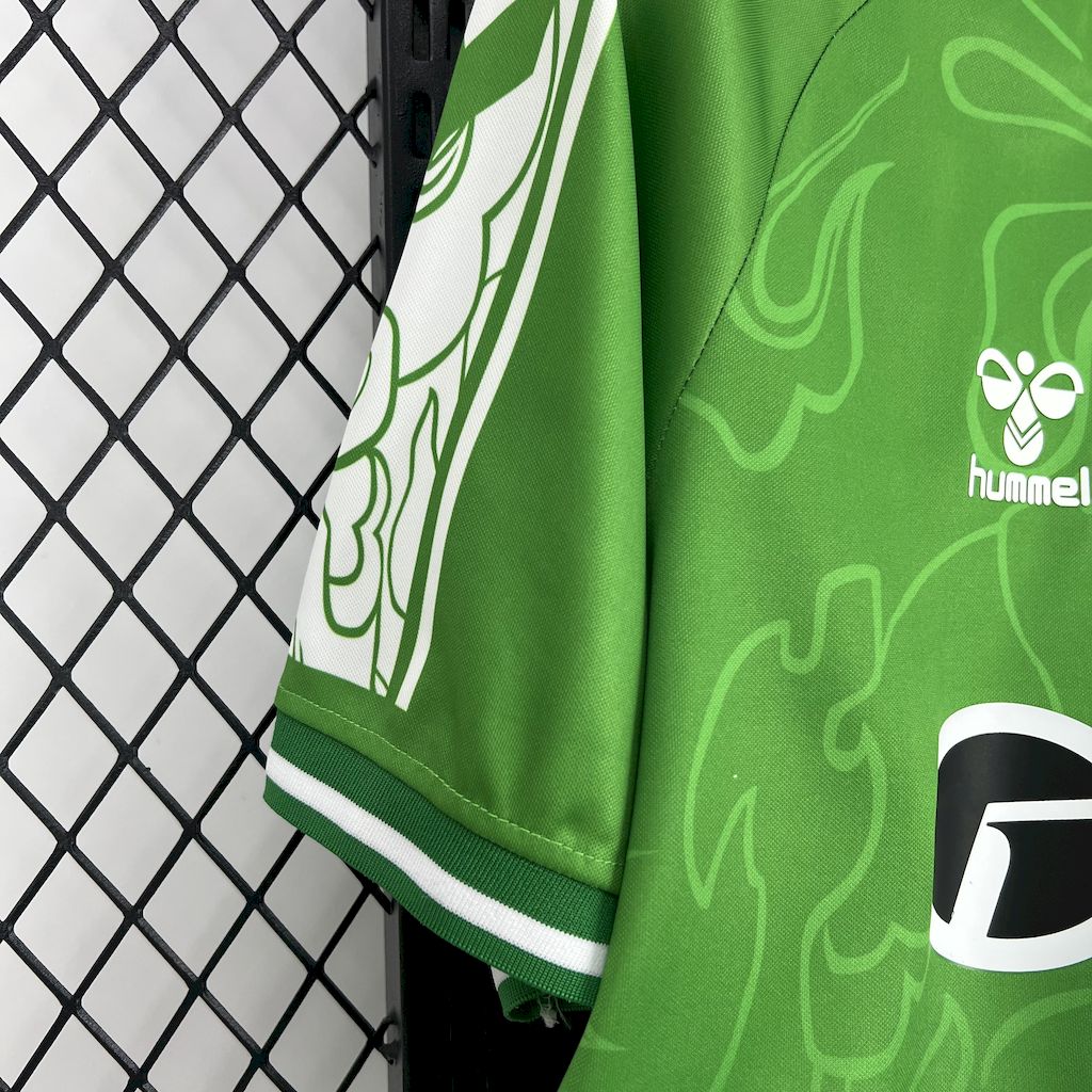 Camisa Real Betis Pré-Jogo Ano Novo Chinês 25/26 - (Torcedor) Masculina