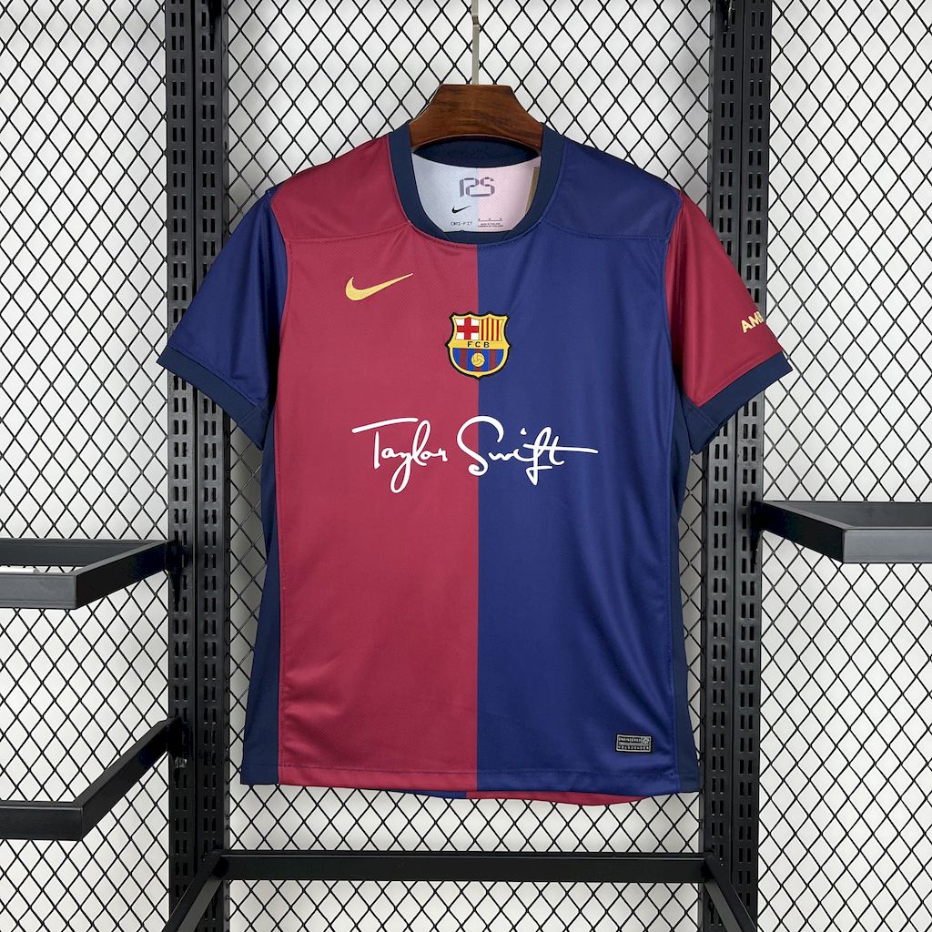 Camisa Barcelona 24/25 Home (Taylor Swift) - (Torcedor)